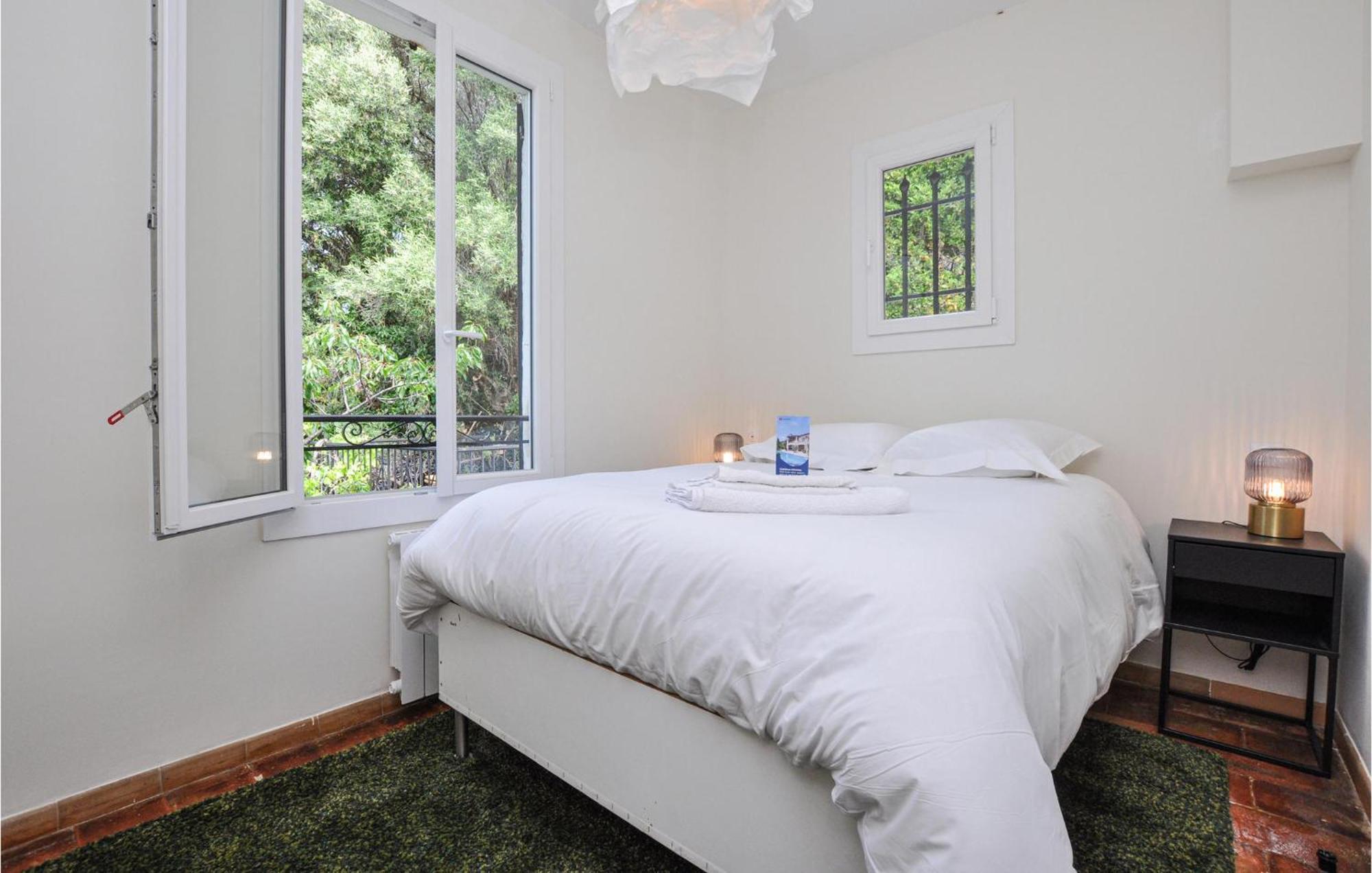 Awesome Apartment In Saint-Jeannet With Kitchen מראה חיצוני תמונה