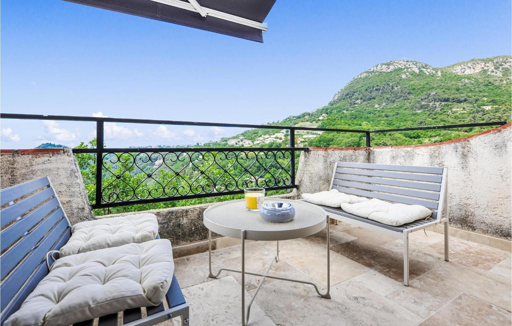 Awesome Apartment In Saint-Jeannet With Kitchen מראה חיצוני תמונה